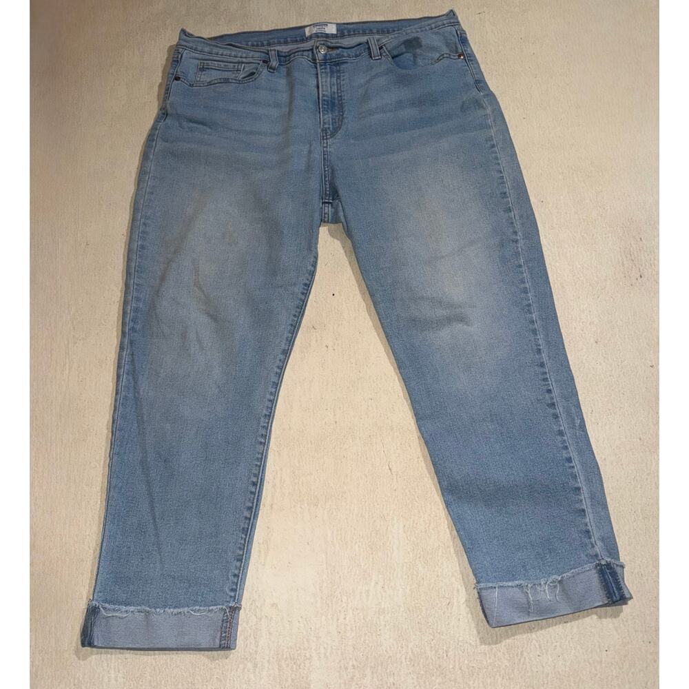 Denizen from Levi’s women’s boyfriend blue jeans